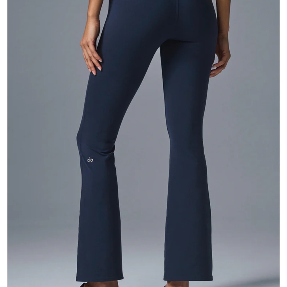 Alo Airbrushed High-Waist 7/8 Bootcut Legging